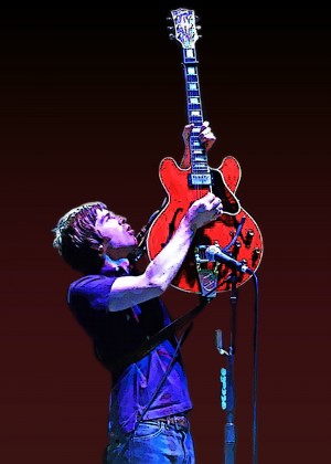Neol Gallagher live Concert
